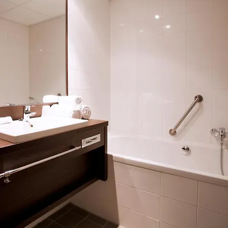 Hotel Hampshire - Centre 4*