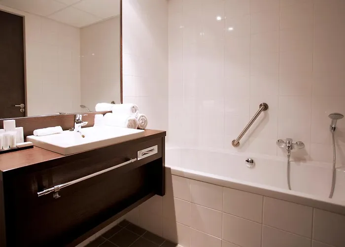 Hotel Hampshire - Centre 4*