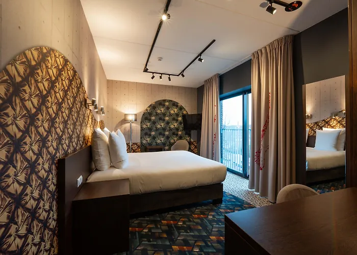 Hampshire - Centre Hotel 4*