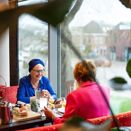 Hampshire - Centre Hotel 4*