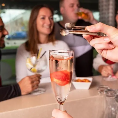 Hampshire - Centre Отель Делфт