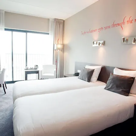 Hampshire - Centre Отель